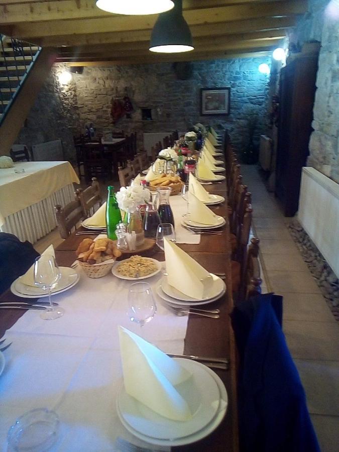 Pavlic 2 Appartement Omiš Buitenkant foto