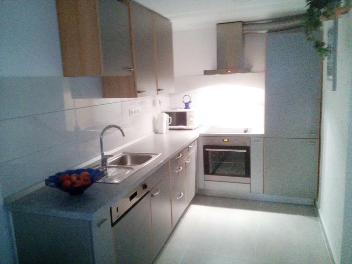 Pavlic 2 Appartement Omiš Buitenkant foto