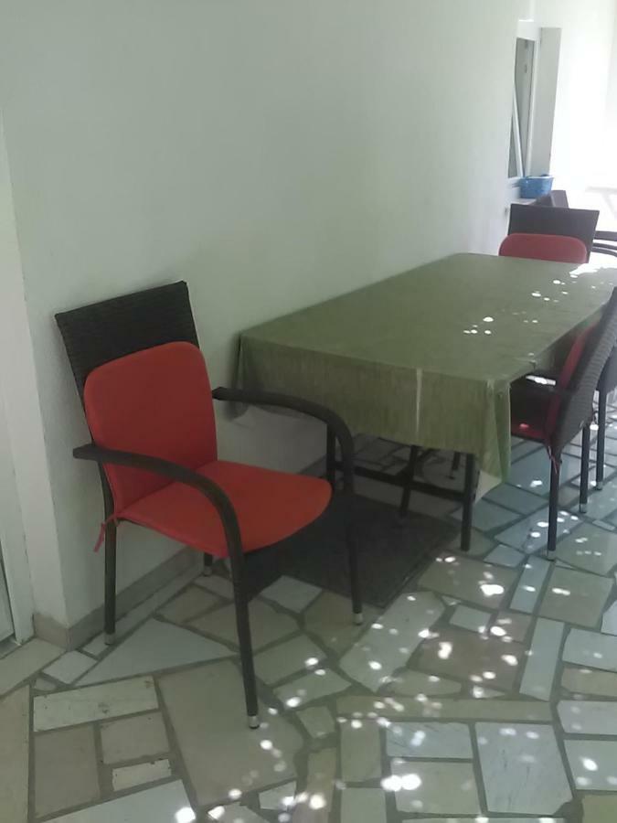 Pavlic 2 Appartement Omiš Buitenkant foto