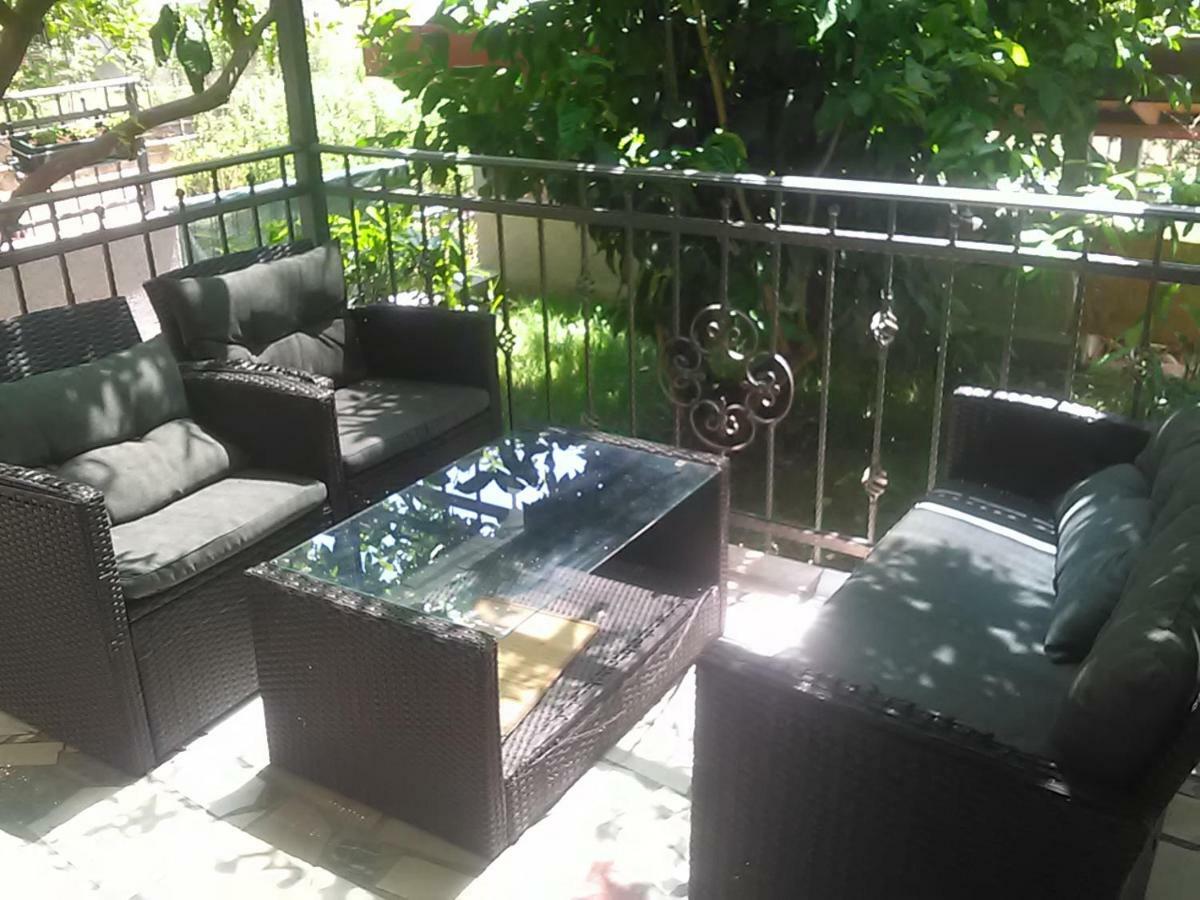Pavlic 2 Appartement Omiš Buitenkant foto